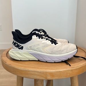 HOKA ONE ONE Arahi 5, size w7.5